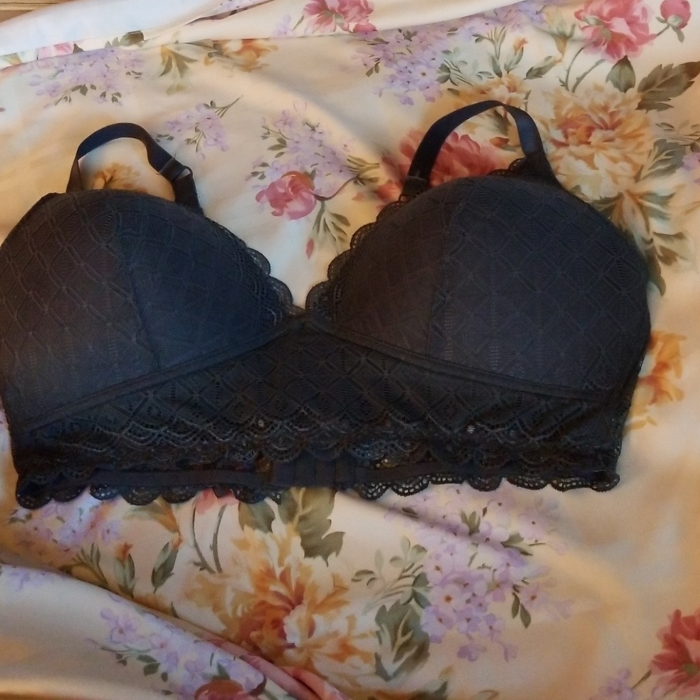 Candie's Bralette. Size 1X